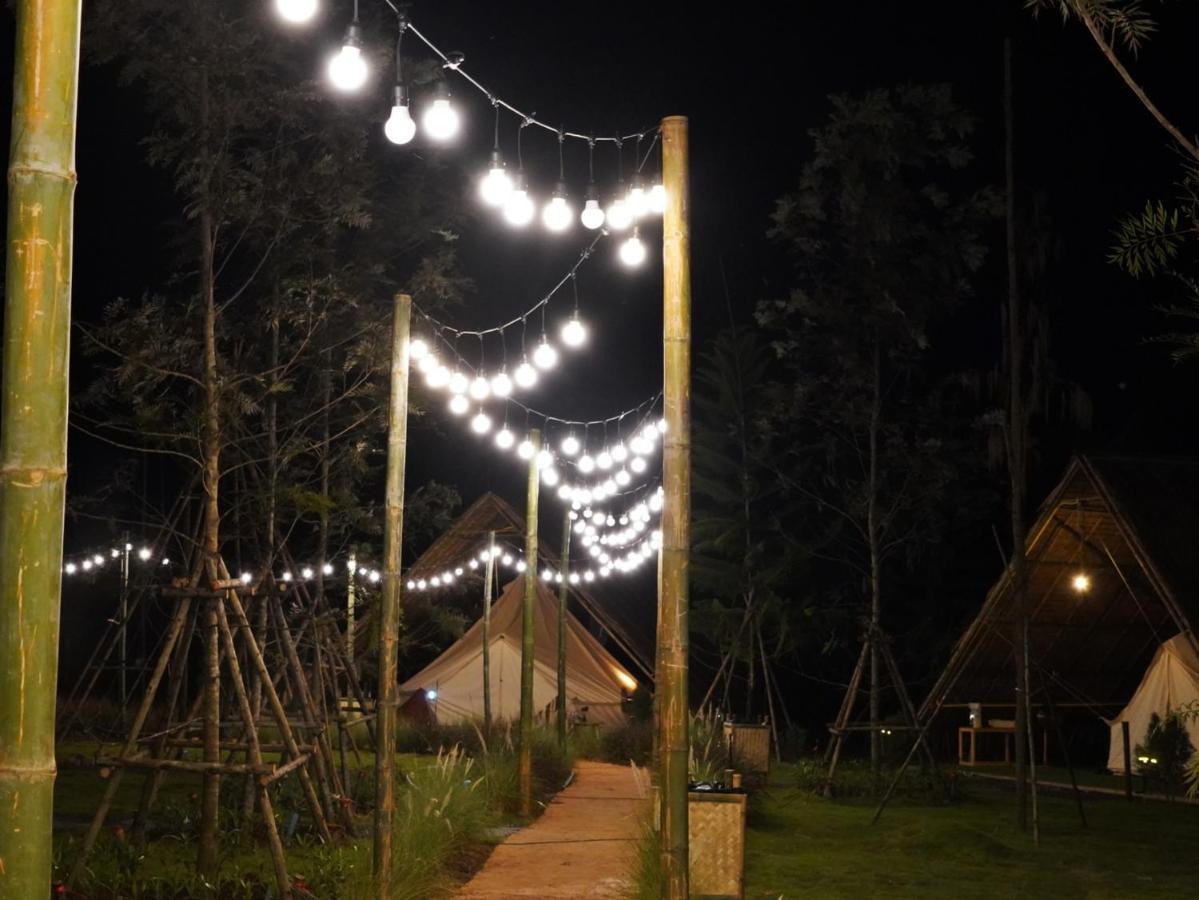 Yellowstone Camps Resort Khao Yai Pak Chong Exterior foto